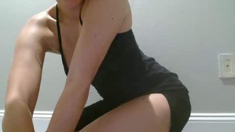 cherry7_7 online show from November 2025 07:32:01 AM