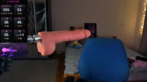 Emily online show from November 2025 04:41:02 PM