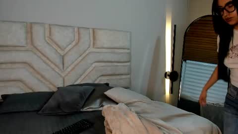 Snapshot of cherry_bunnyx chatting on June 2026 04:03:01 AM cherry_bunnyx online show from June 2026 04:03:01 AM