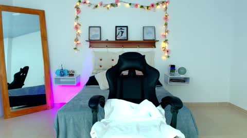 irene online show from October 2025 08:52:01 PM