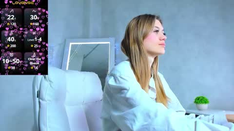 cherry_pr1ce online show from March 2025 11:16:02 PM