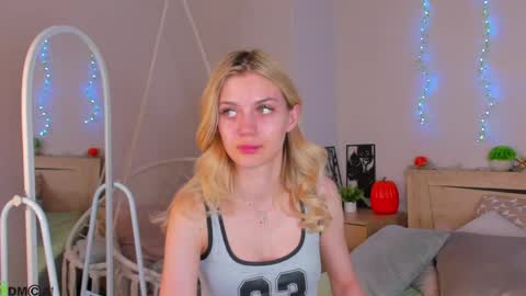 cherry_pr1ce online show from June 2026 10:46:02 PM