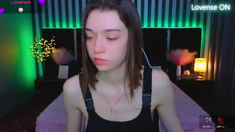 Snapshot of cherry_wipe chatting on June 2026 06:03:02 AM Cherry Wipe online show from June 2026 06:03:02 AM