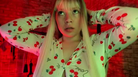     online show from October 2025 11:39:02 AM