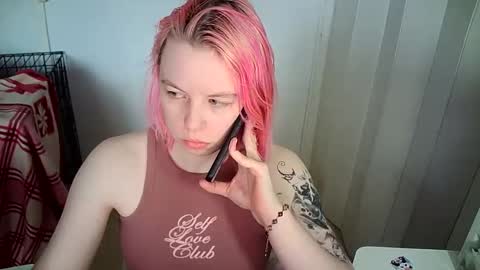 cherrybaby_0 online show from April 2026 07:23:02 AM