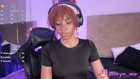 Cherry Lady online show from December 2024 06:38:02 PM