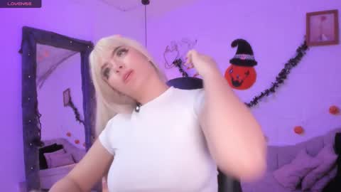 Snapshot of cherrydoll_dl chatting on October 2025 10:38:01 AM Morfy online show from October 2025 10:38:01 AM