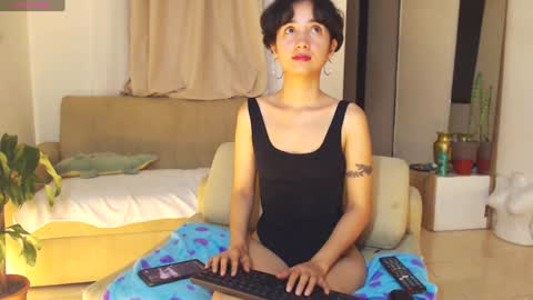 Snapshot of cherryl_b chatting on December 2024 04:40:01 AM Cereza online show from December 2024 04:40:01 AM