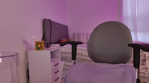 Snapshot of cherryvonfairy chatting on January 2026 09:06:02 PM Cheravona CherryVonFairy online show from January 2026 09:06:02 PM