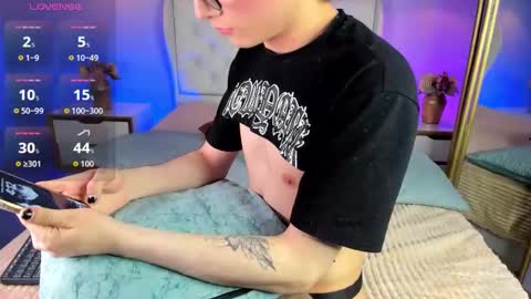 Matias online show from October 2025 09:11:01 PM