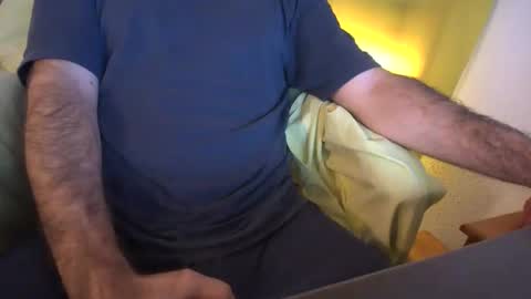 Snapshot of cheslongss chatting on October 2025 01:09:02 PM Ches Long online show from October 2025 01:09:02 PM