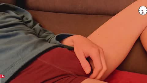 Grey online show from October 2025 07:31:02 PM