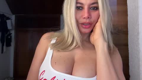 sexypau online show from October 2025 09:24:01 PM