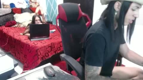 Snapshot of chico_explosivo chatting on September 2025 01:51:02 AM chico_explosivo online show from September 2025 01:51:02 AM