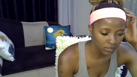 Chill esther online show from January 2026 04:43:02 PM