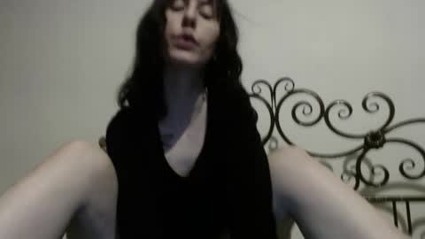 Snapshot of chill_julie chatting on April 2026 08:18:01 PM Juliet online show from April 2026 08:18:01 PM