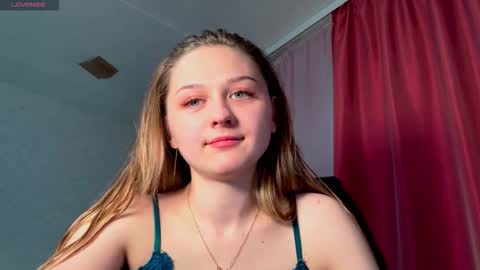 Sasha online show from September 2025 01:38:01 PM