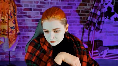 Snapshot of chillsnail_bro chatting on October 2025 05:08:01 AM Bella online show from October 2025 05:08:01 AM