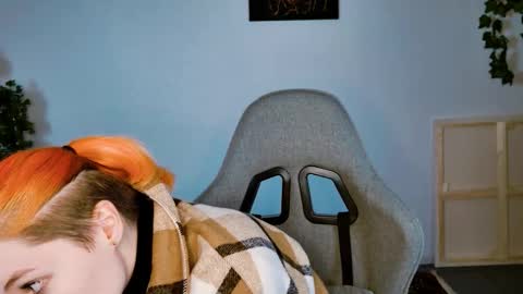 Snapshot of chillsnail_bro chatting on November 2025 09:11:01 AM Bella online show from November 2025 09:11:01 AM