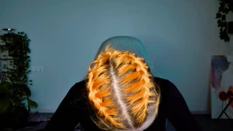 Snapshot of chillsnail_bro chatting on November 2025 09:08:02 AM Bella online show from November 2025 09:08:02 AM