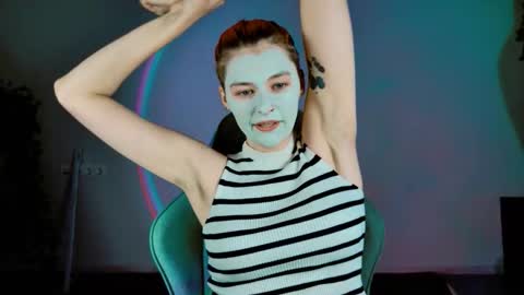 Snapshot of chillsnail_bro chatting on November 2025 09:12:02 AM Bella online show from November 2025 09:12:02 AM