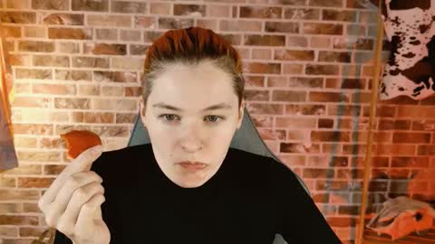 Snapshot of chillsnail_bro chatting on November 2025 09:12:02 AM Bella online show from November 2025 09:12:02 AM