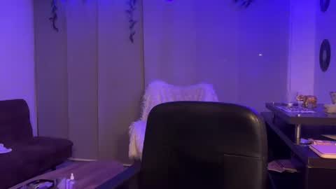 KAIA online show from January 2025 04:04:01 AM