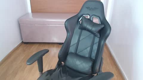 Kelly online show from March 2025 10:10:02 PM