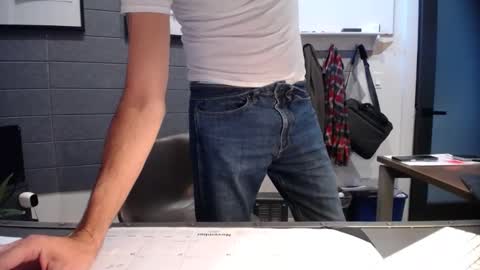 Snapshot of chitownaries82 chatting on November 2025 10:04:02 PM Chitown Aries online show from November 2025 10:04:02 PM