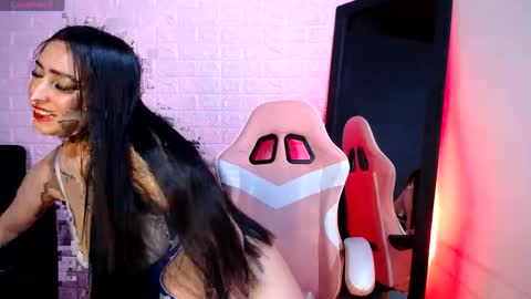 chloe1126_ online show from April 2026 01:48:02 PM