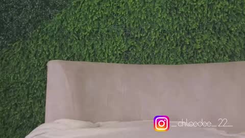 Chloe online show from October 2025 11:19:01 AM