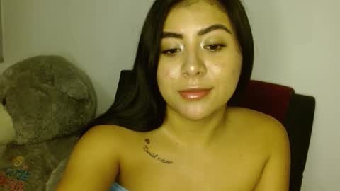 chloe_dolce online show from October 2025 02:52:01 AM
