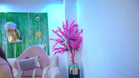 Chloe online show from March 2026 11:13:01 AM