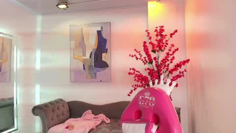 Chloe online show from April 2026 11:39:02 AM