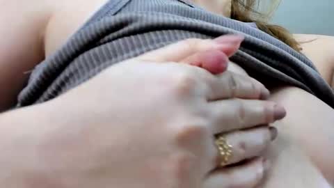 Chloe online show from March 2026 01:15:01 PM