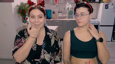 Snapshot of chloe_x_ chatting on January 2025 12:34:02 AM Eva and Sandra online show from January 2025 12:34:02 AM