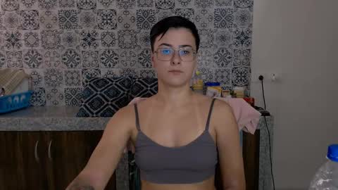 Snapshot of chloe_x_ chatting on March 2025 09:45:02 AM Eva and Sandra online show from March 2025 09:45:02 AM