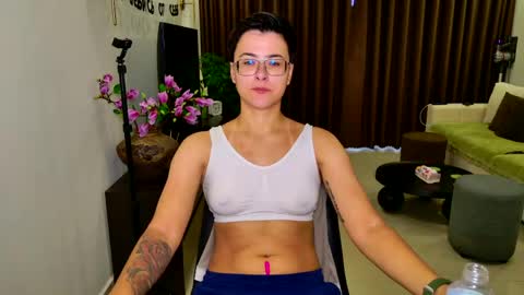 Snapshot of chloe_x_ chatting on May 2026 12:15:02 AM Eva and Sandra online show from May 2026 12:15:02 AM