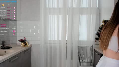 Snapshot of chloealice chatting on December 2024 07:39:01 AM Megan and Jeniffer online show from December 2024 07:39:01 AM