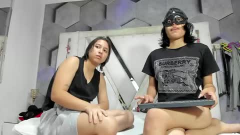 Snapshot of chloeandterra chatting on May 2026 04:04:02 PM chloeandterra online show from May 2026 04:04:02 PM