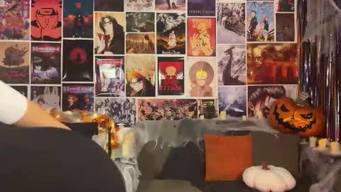 chloe online show from October 2025 10:22:02 PM