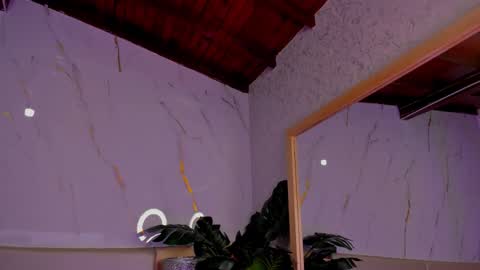 Chloee online show from November 2025 12:23:02 PM