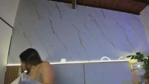 Chloee online show from November 2025 12:33:01 PM