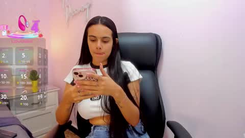  Chloe Harper  online show from October 2025 01:52:01 PM