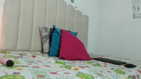 Snapshot of chloetastty4u chatting on March 2026 03:28:01 AM Chloe online show from March 2026 03:28:01 AM