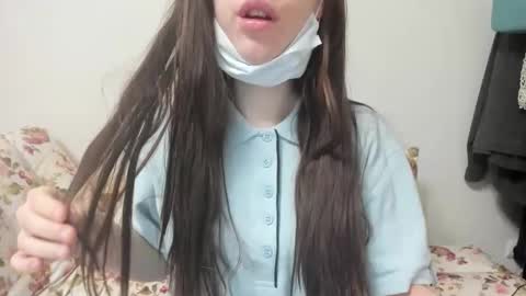 chloewilldoit online show from January 2026 05:00:01 AM