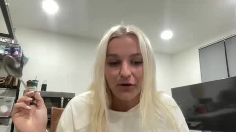 Chloe Babe online show from January 2026 08:05:01 AM