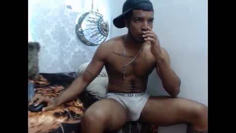 Snapshot of choco_hornyx18 chatting on October 2025 05:03:02 AM Choco online show from October 2025 05:03:02 AM