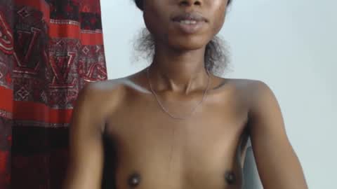 Snapshot of choco_petitqueen chatting on December 2024 08:58:02 PM choco_petitqueen online show from December 2024 08:58:02 PM