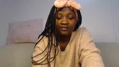 Snapshot of chocolate_desiree chatting on December 2025 09:40:02 AM Lofti online show from December 2025 09:40:02 AM